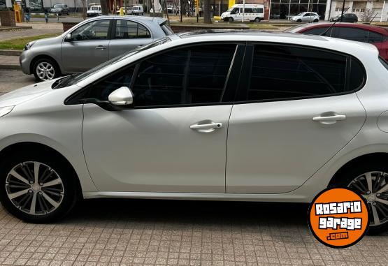 Autos - Peugeot 208 2020 Nafta 50000Km - En Venta