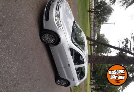 Autos - Volkswagen Gol trend excelente 2011 Nafta 140000Km - En Venta