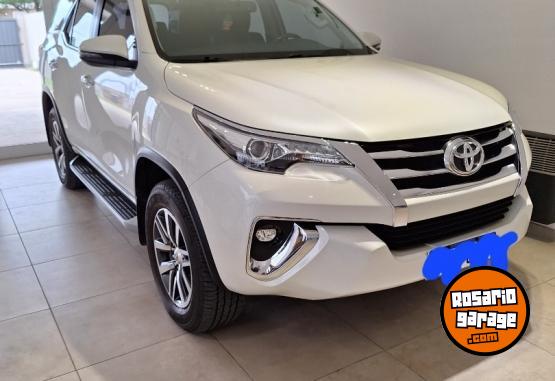 Camionetas - Toyota SW4 SRX AT 7 ASIENTOS 4X4 2019 Diesel 30000Km - En Venta