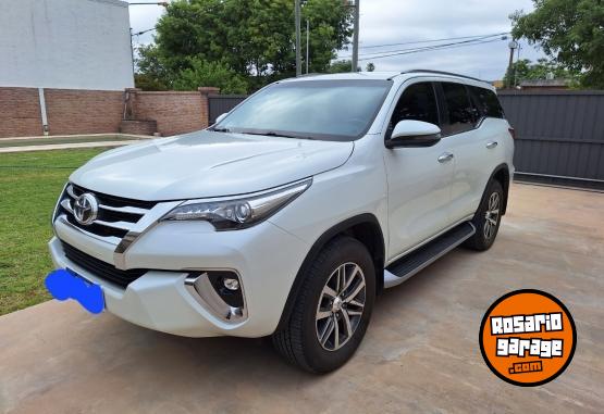 Camionetas - Toyota SW4 SRX AT 7 ASIENTOS 4X4 2019 Diesel 30000Km - En Venta