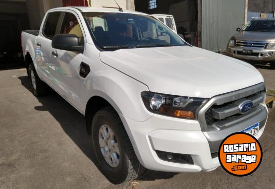 Camionetas - Ford Ranger 1ra mano permuto 2017 Diesel 76000Km - En Venta