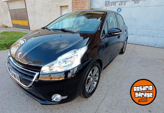 Autos - Peugeot 208 2015 Nafta 110000Km - En Venta