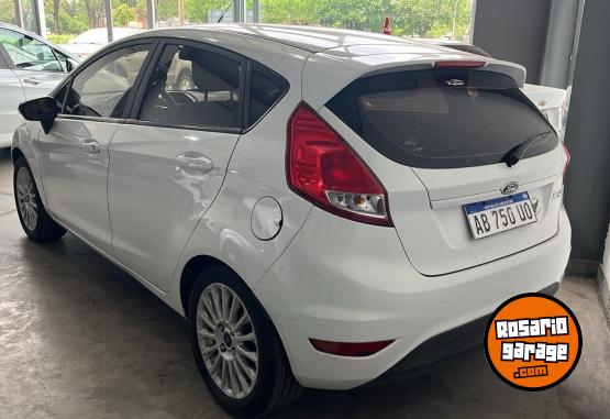 Autos - Ford Fiesta 2017 GNC 131000Km - En Venta