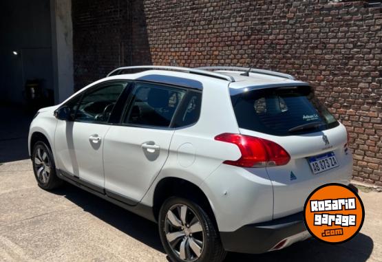 Autos - Peugeot 2008 2017 Nafta 107000Km - En Venta