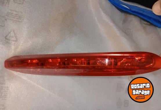 Accesorios para Autos - Faro Tercera Luz Stop Peugeot 208 Original - En Venta