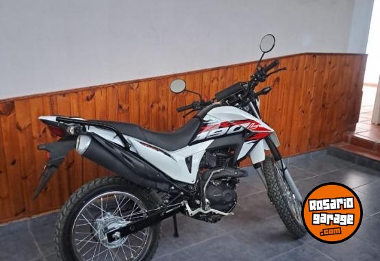 Motos - Honda Xr 190L 2024 Nafta 1900Km - En Venta