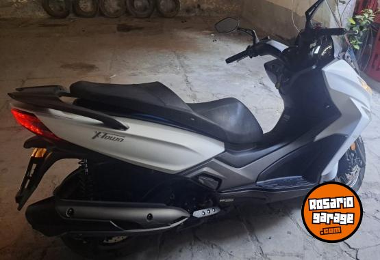 Motos - Kymco X-TOWN 250 2023 Nafta 4000Km - En Venta