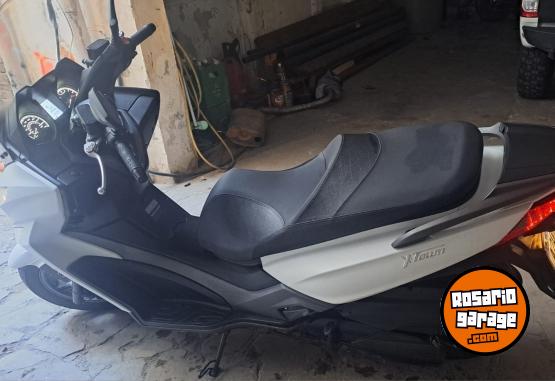 Motos - Kymco X-TOWN 250 2023 Nafta 4000Km - En Venta