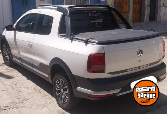 Utilitarios - Volkswagen saveiro 2018 Nafta 100000Km - En Venta