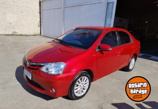 Autos - Toyota Etios XLS 2016 Nafta 120000Km - En Venta