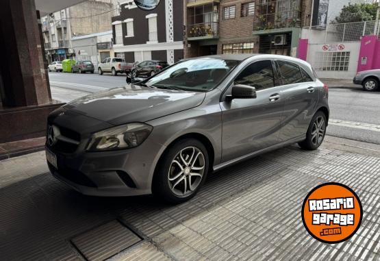 Autos - Mercedes Benz A 200 Urban 2017 Nafta 75000Km - En Venta