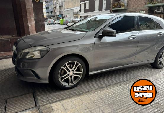 Autos - Mercedes Benz A 200 Urban 2017 Nafta 75000Km - En Venta