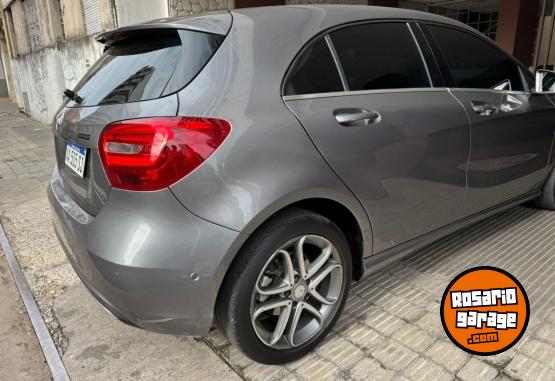 Autos - Mercedes Benz A 200 Urban 2017 Nafta 75000Km - En Venta