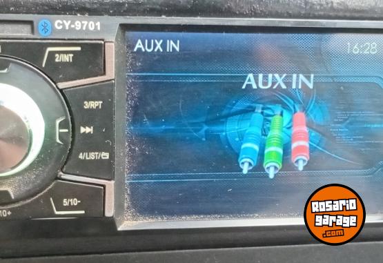 Accesorios para Autos - Estereo con pantalla 4 pulgadas - En Venta