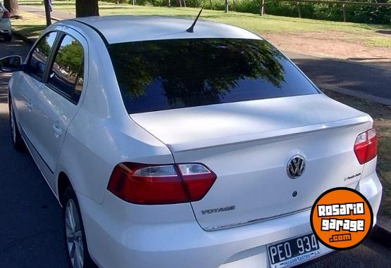 Autos - Volkswagen VOYAGE HIGLINE 2015 Nafta 131000Km - En Venta