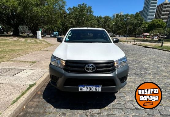 Camionetas - Toyota Hilux CS 4x4 DX 2.4 TDI l 2022 Diesel 42350Km - En Venta