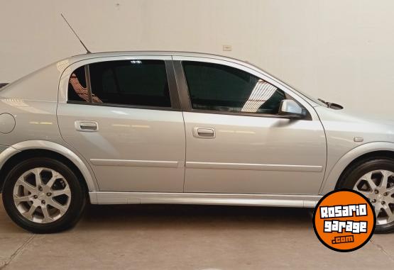 Autos - Chevrolet Astra GLS 5Ptas 2011 Nafta 135000Km - En Venta