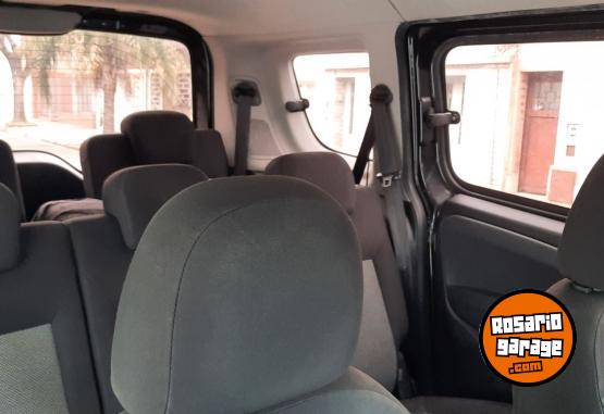 Utilitarios - Fiat Doblo 2013 GNC 272000Km - En Venta