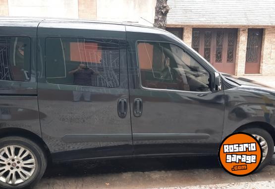 Utilitarios - Fiat Doblo 2013 GNC 272000Km - En Venta