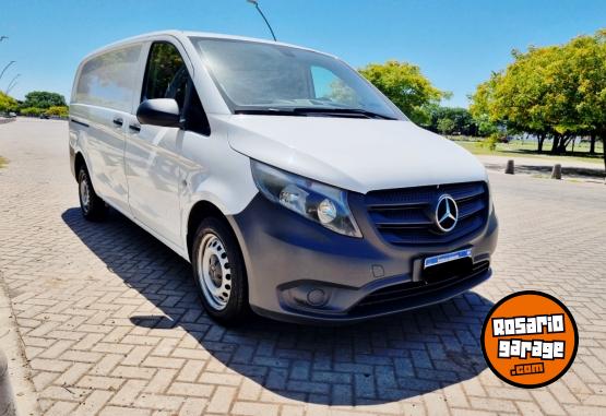 Utilitarios - Mercedes Benz Vito 1.6 V2 2017 Diesel  - En Venta