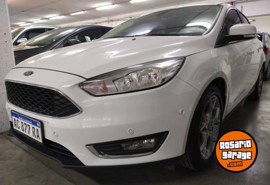 Autos - Ford Focus 5P 2.0L N MT SE Plu 2018 Nafta 71000Km - En Venta