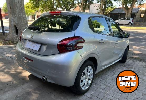 Autos - Peugeot 208 active 2018 Nafta 55000Km - En Venta