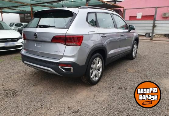 Autos - Volkswagen TAOS COMOFRTLINE 2024 Nafta 0Km - En Venta