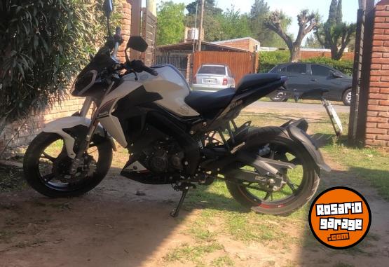 Motos - Benelli 180s 2023 Nafta 6000Km - En Venta