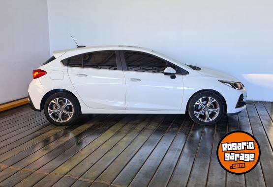 Autos - Toyota CRUZE 5P 1,4/ PREMIER II 2021 Nafta 64826Km - En Venta