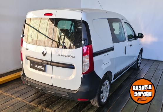 Utilitarios - Renault KANGOII EXPRESS EMOTION 2022 Nafta 71071Km - En Venta