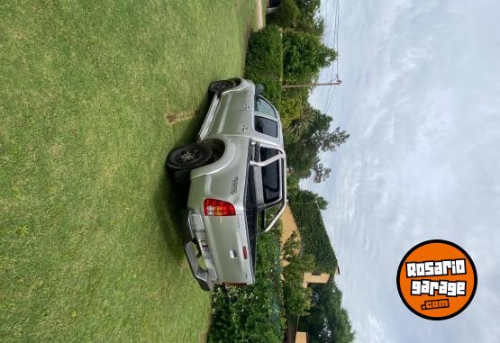 Camionetas - Toyota Hilux 2006 Diesel 400000Km - En Venta