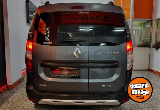 Utilitarios - Renault KANGOO STEPWAY 2019 Diesel 113000Km - En Venta