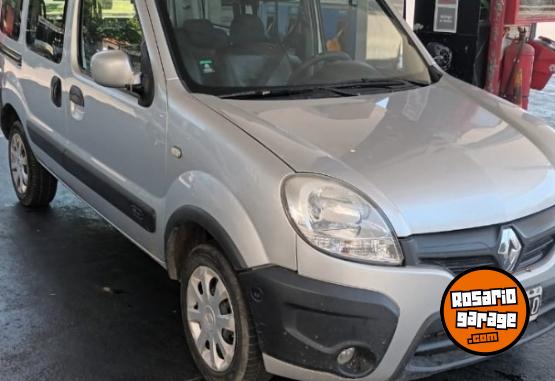 Utilitarios - Renault Kangoo 2 2015 Nafta 138000Km - En Venta