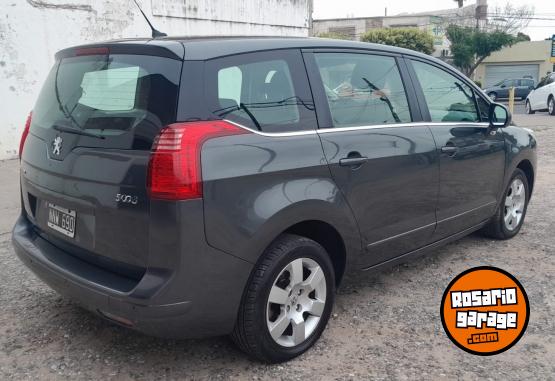 Autos - Peugeot 5008 7 PLAZAS ALLURE PLUS 2013 Nafta 158236Km - En Venta