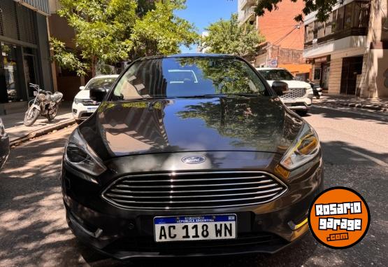 Autos - Ford Focus 2017 Nafta 61000Km - En Venta