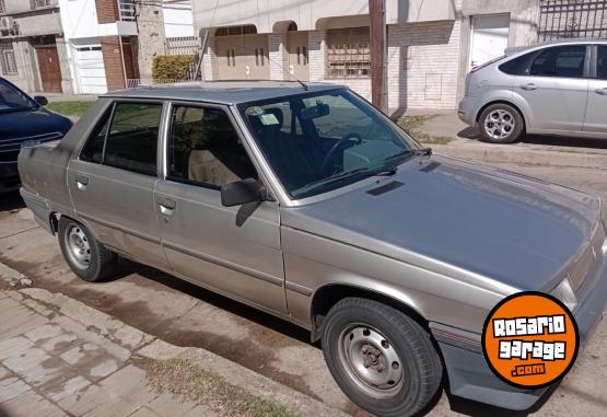 Autos - Renault 9 1993 GNC 138000Km - En Venta