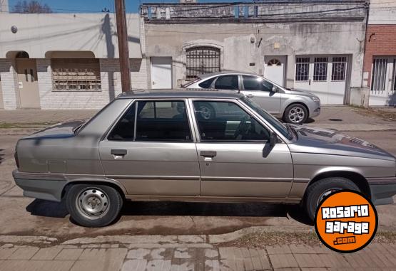 Autos - Renault 9 1993 GNC 138000Km - En Venta