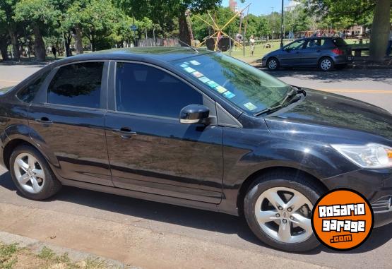 Autos - Ford Focus 2.0 Exe Sedan Trend 2010 Nafta 44900Km - En Venta