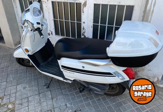 Motos - Kymco LIKE 125 2023 Nafta 5400Km - En Venta