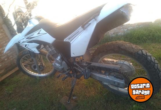 Motos - Honda Tornado 2017 Nafta 25000Km - En Venta