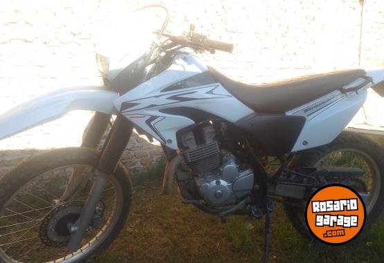 Motos - Honda Tornado 2017 Nafta 25000Km - En Venta