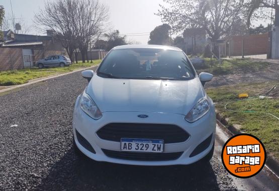 Autos - Ford Fiesta kinetik 2017 Nafta 150000Km - En Venta