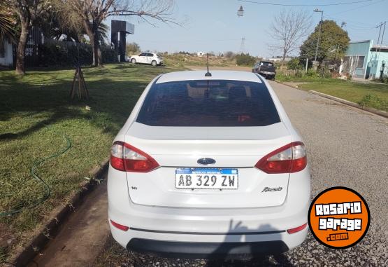 Autos - Ford Fiesta kinetik 2017 Nafta 150000Km - En Venta