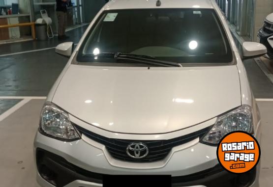 Autos - Toyota ETIOS 1.5 X MT 2023 Nafta 8500Km - En Venta