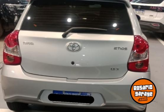 Autos - Toyota ETIOS 1.5 X MT 2023 Nafta 8500Km - En Venta