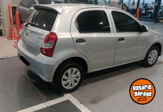 Autos - Toyota ETIOS 1.5 X MT 2023 Nafta 8500Km - En Venta