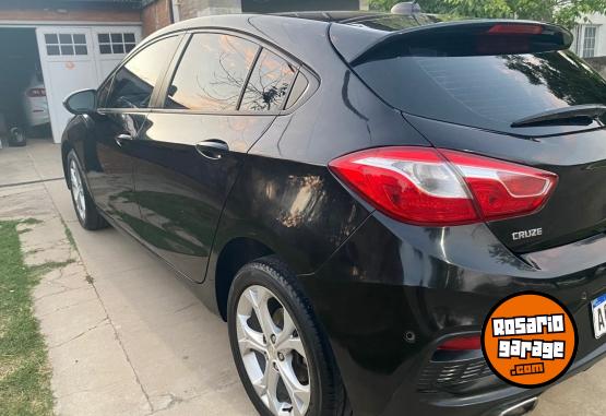 Autos - Chevrolet CRUZE LT 5P 2017 Nafta 91000Km - En Venta