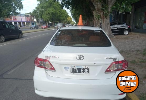 Autos - Toyota COROLLA 2012 Nafta 111111Km - En Venta