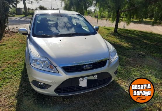 Autos - Ford Focus 2012 Nafta 140000Km - En Venta