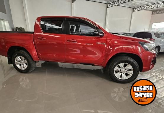 Camionetas - Toyota Hilux Sr 4x4 2019 Diesel 157000Km - En Venta